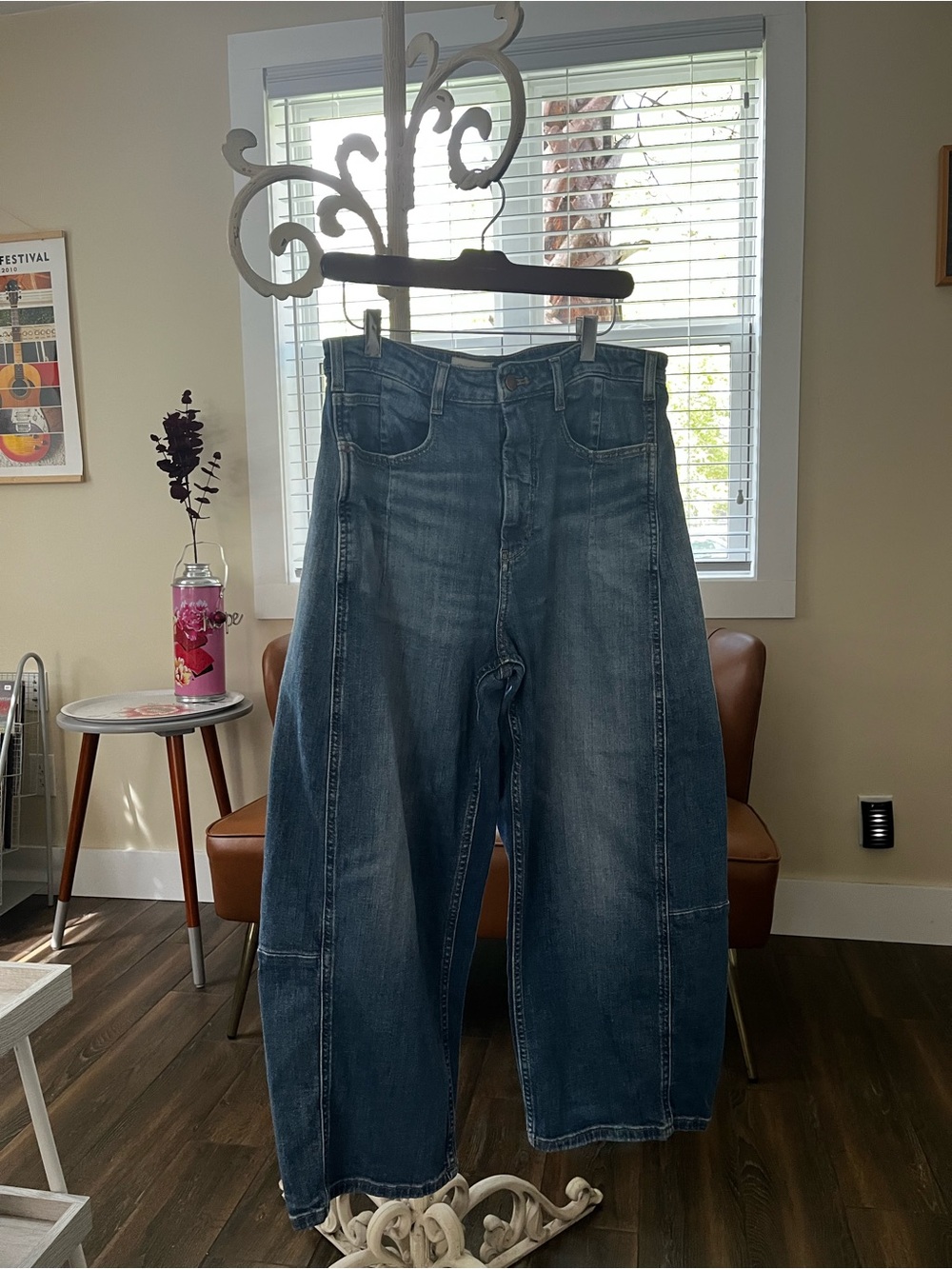 Pilcro women’s barre Jeans in Faded Blue